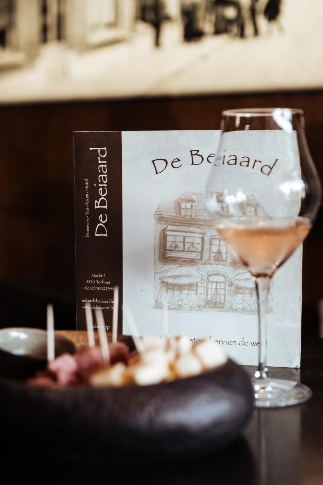 Hotel Brasserie De Beiaard Torhout Exterior photo